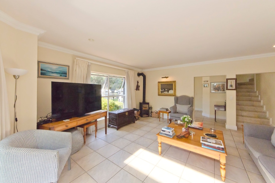 3 Bedroom Property for Sale in Leisure Isle Western Cape